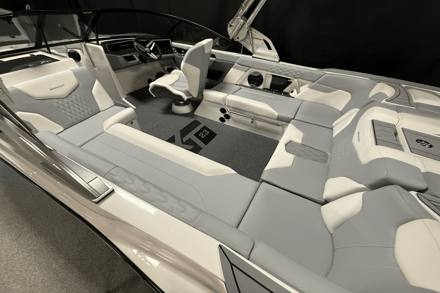 2026 Mastercraft XT23 Image Thumbnail #7