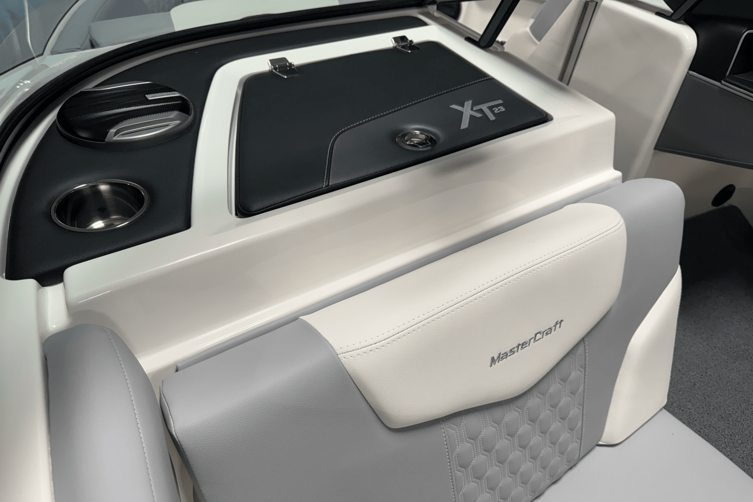 2026 Mastercraft XT23 Image Thumbnail #11