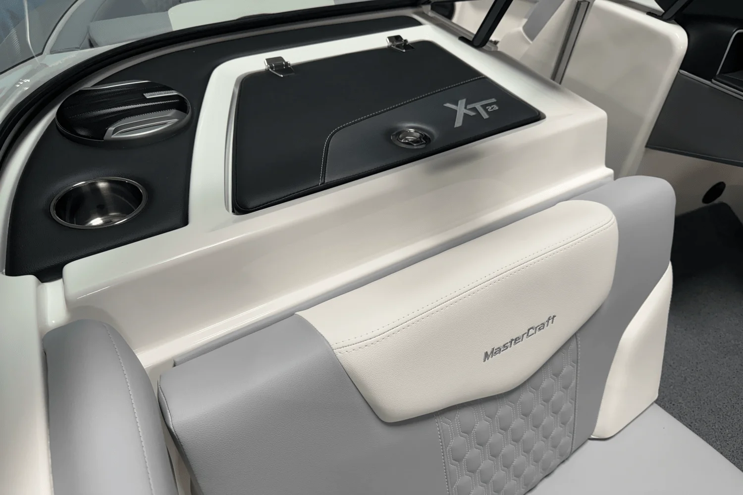 2026 Mastercraft XT23 Image Thumbnail #11