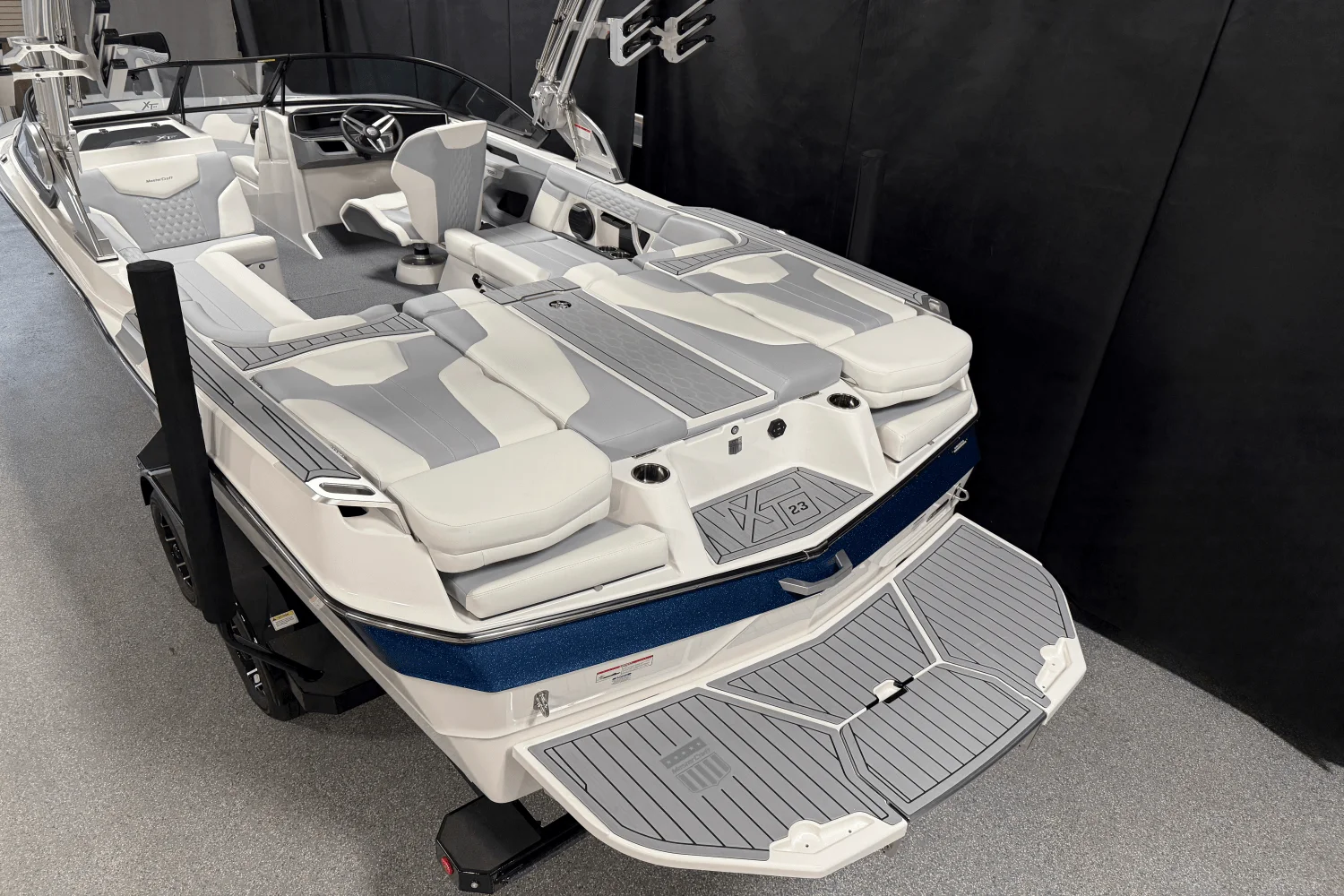 2026 Mastercraft XT23 Image Thumbnail #4