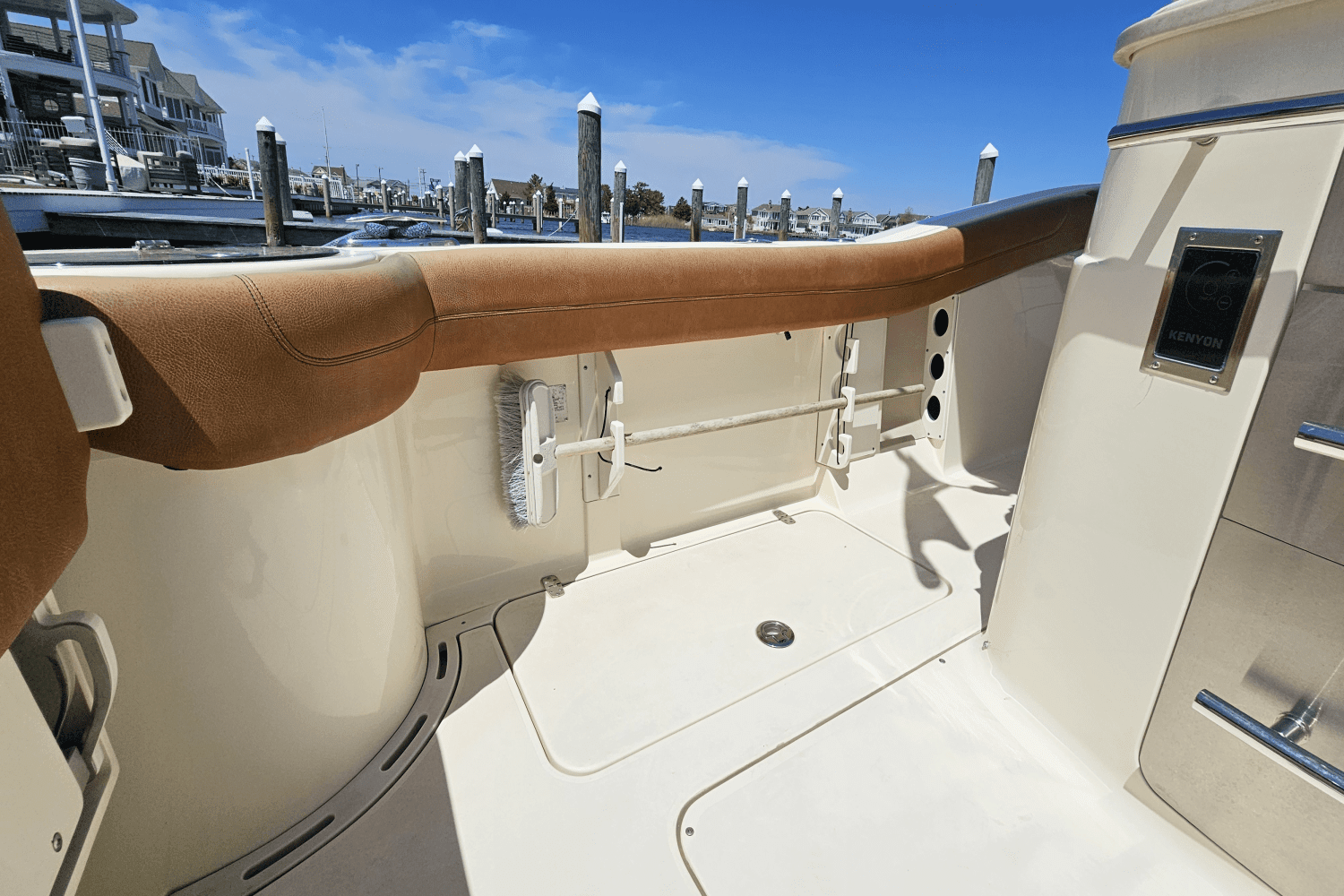 2016 Scout 275 LXF Image Thumbnail #8