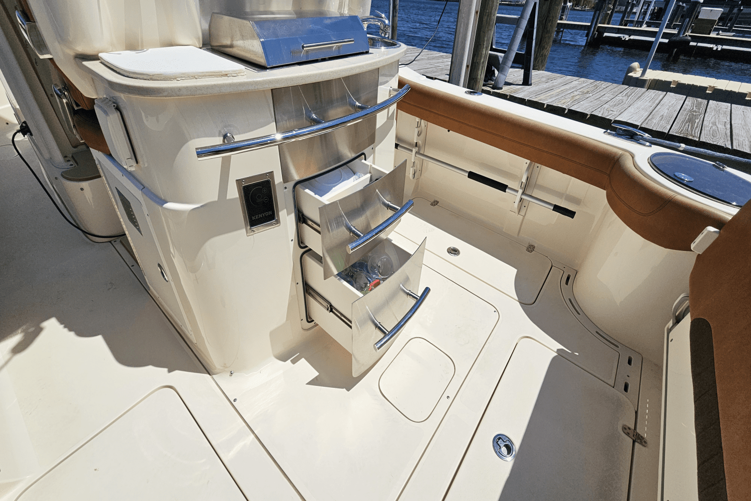2016 Scout 275 LXF Image Thumbnail #11