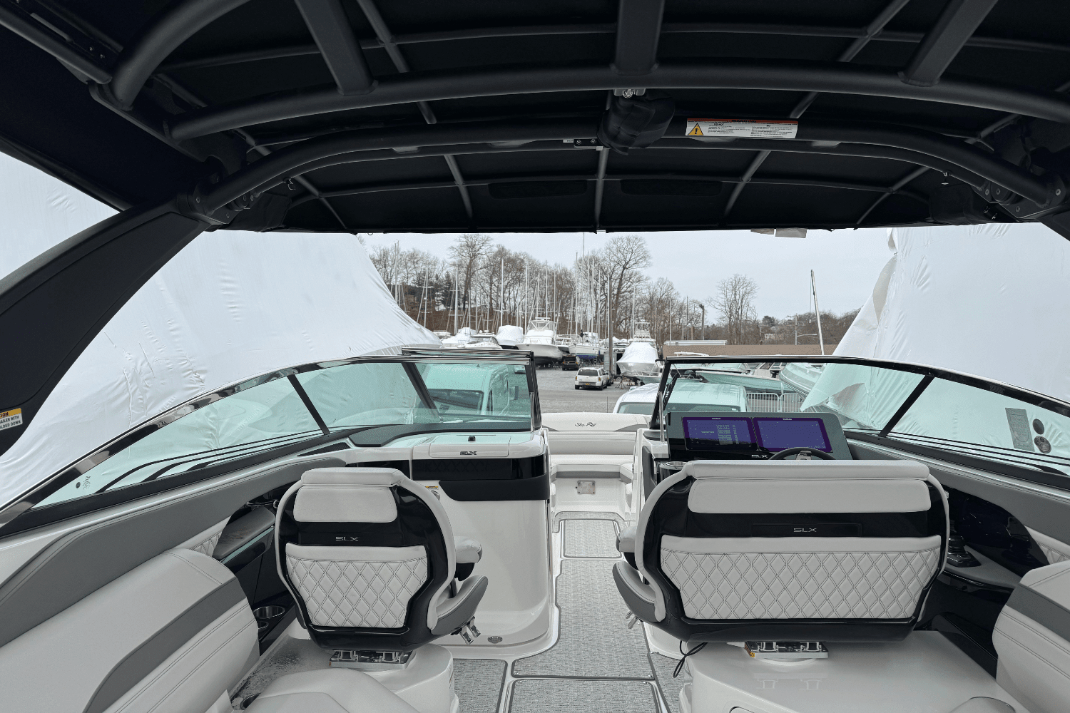 2025 Sea Ray SLX 280 Image Thumbnail #33