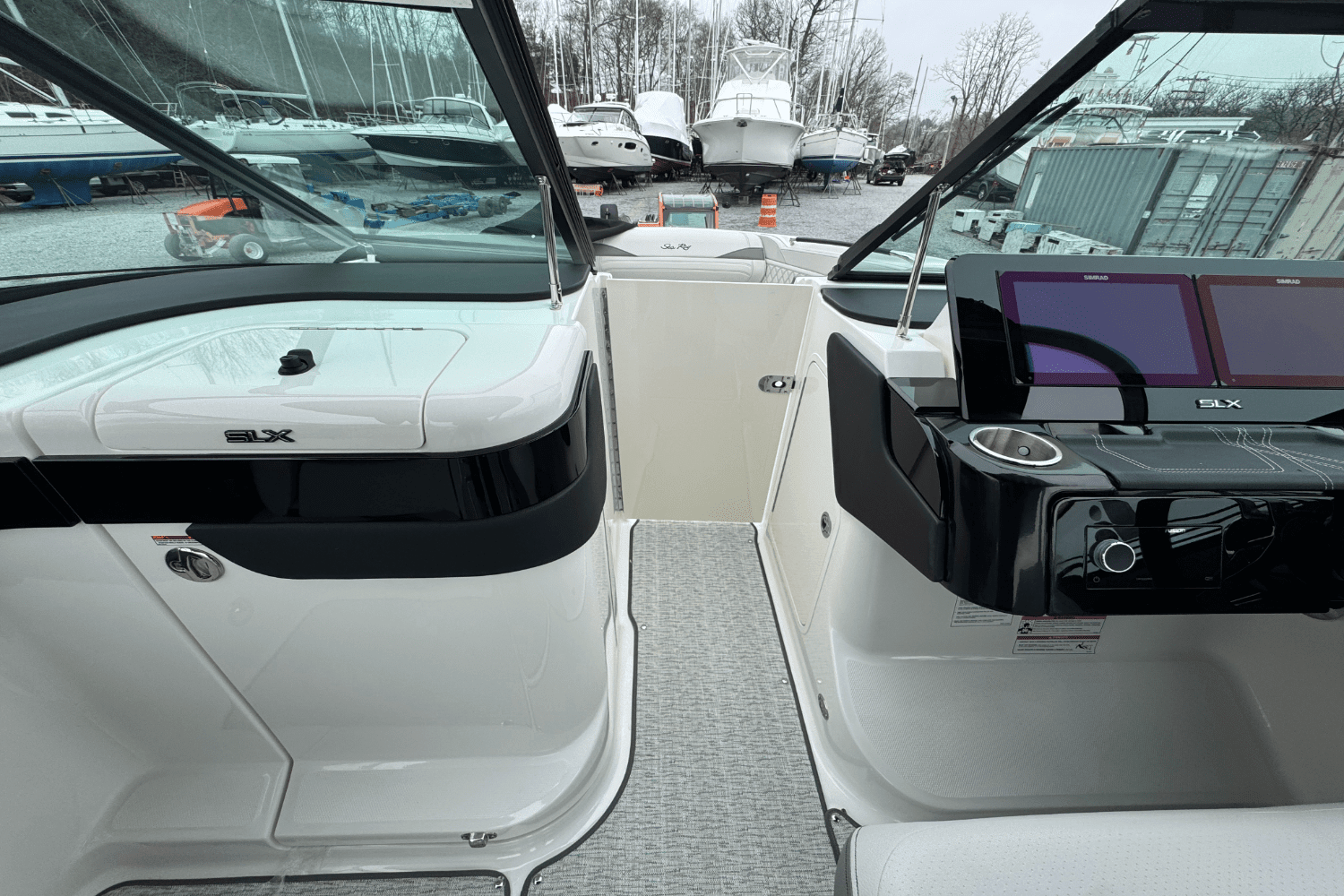 2025 Sea Ray SLX 280 Image Thumbnail #48