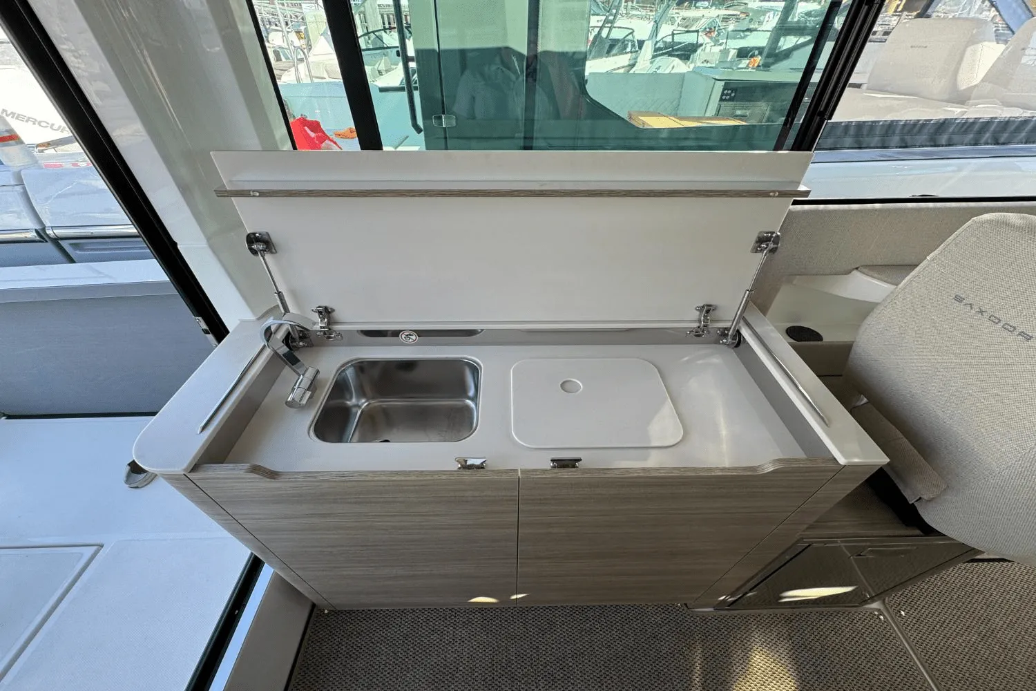 2026 Saxdor 320 GTC Image Thumbnail #10