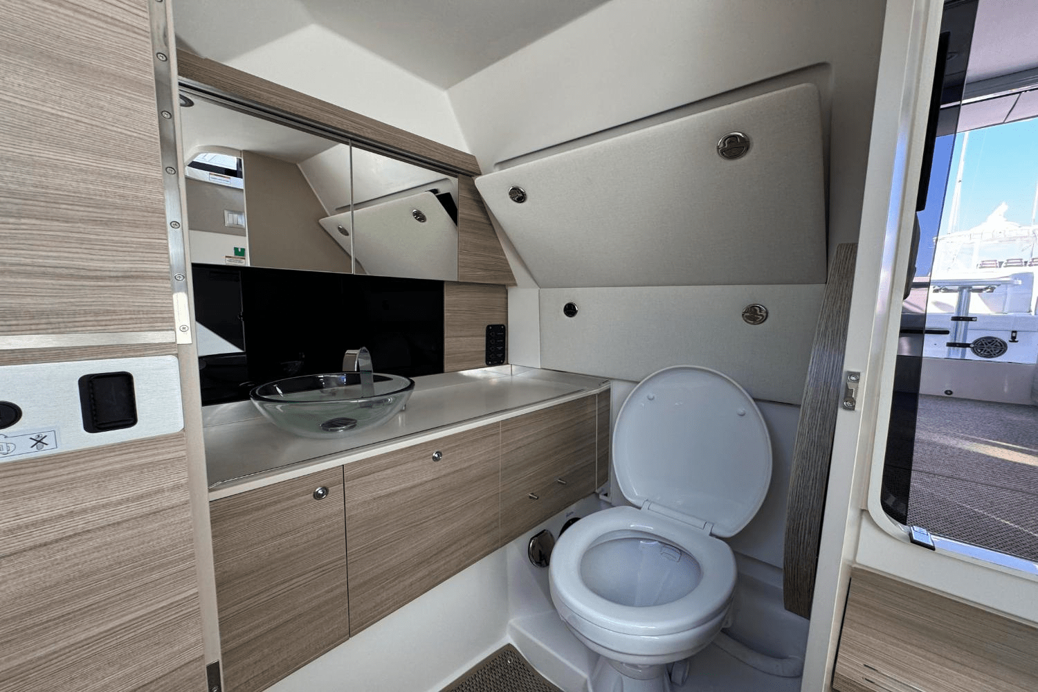 2026 Saxdor 320 GTC Image Thumbnail #22