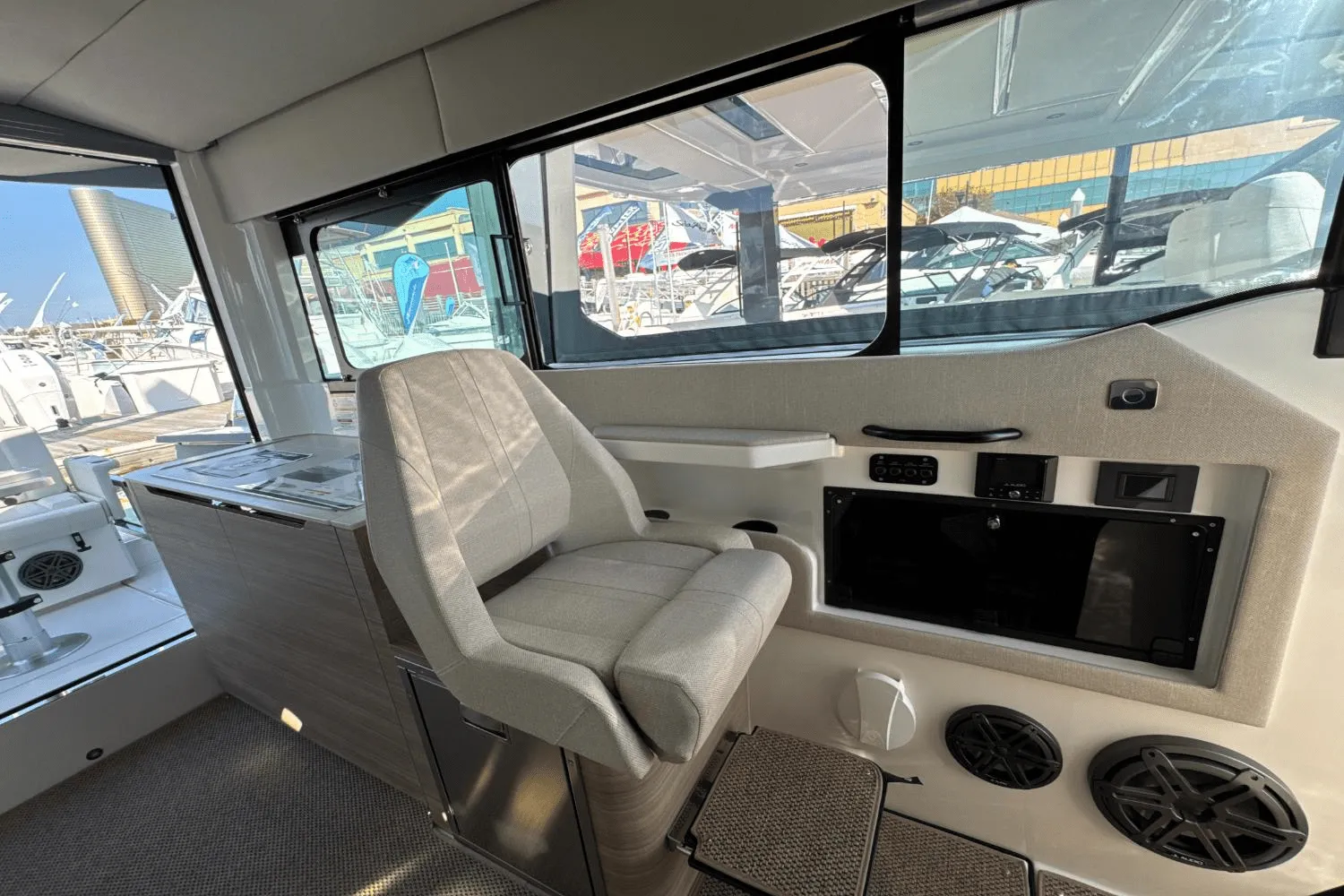 2026 Saxdor 320 GTC Image Thumbnail #16