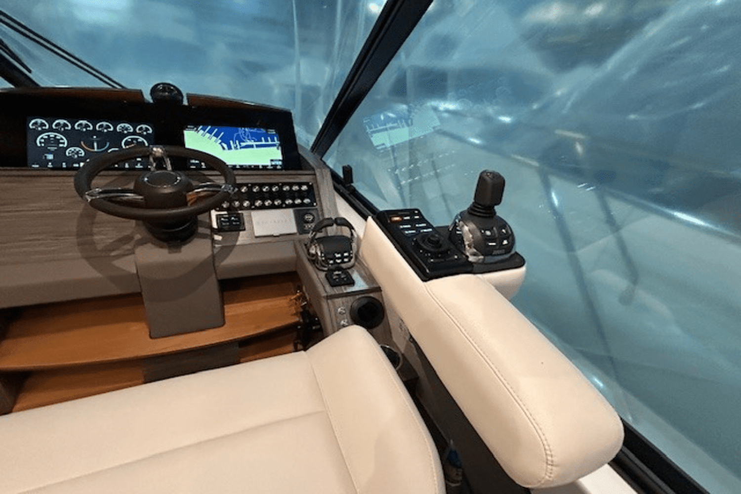 2022 Tiara Yachts
                                                             53 COUPE Image Thumbnail #10