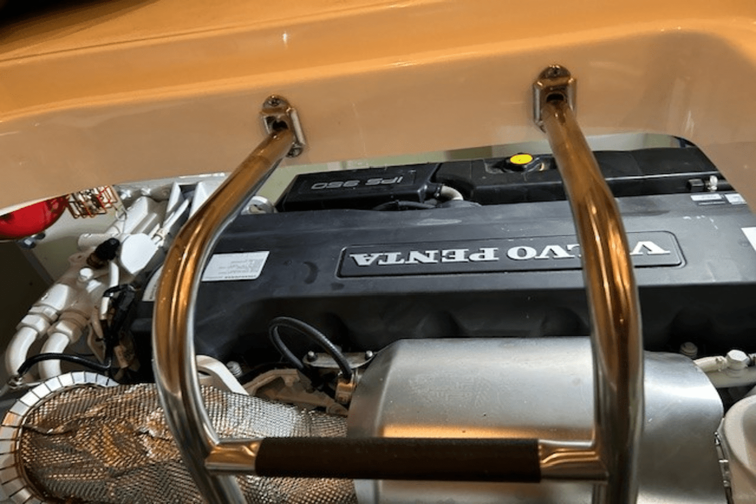 2022 Tiara Yachts
                                                             53 COUPE Image Thumbnail #36