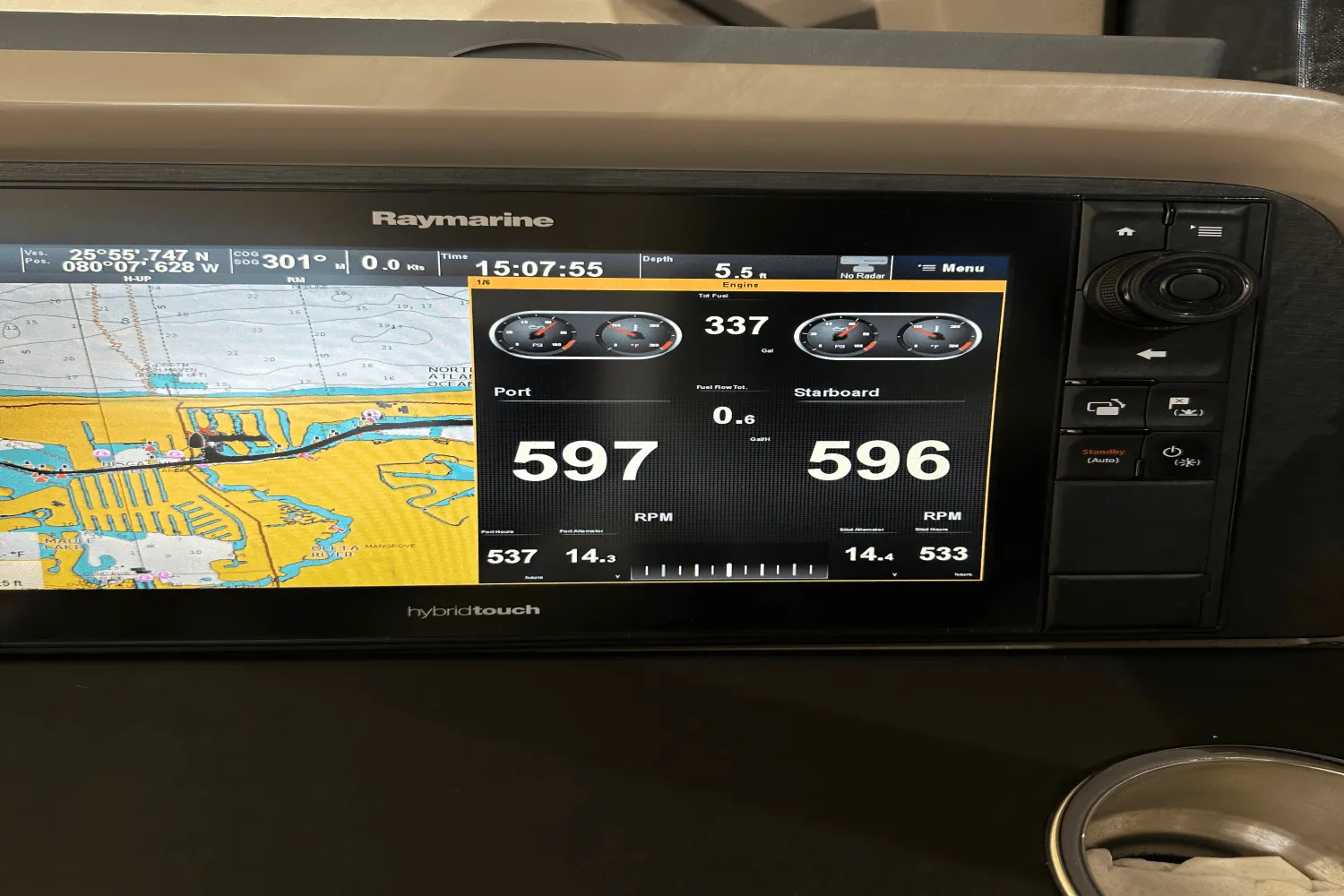 2017 Sea Ray 460 SUNDANCER Image Thumbnail #22