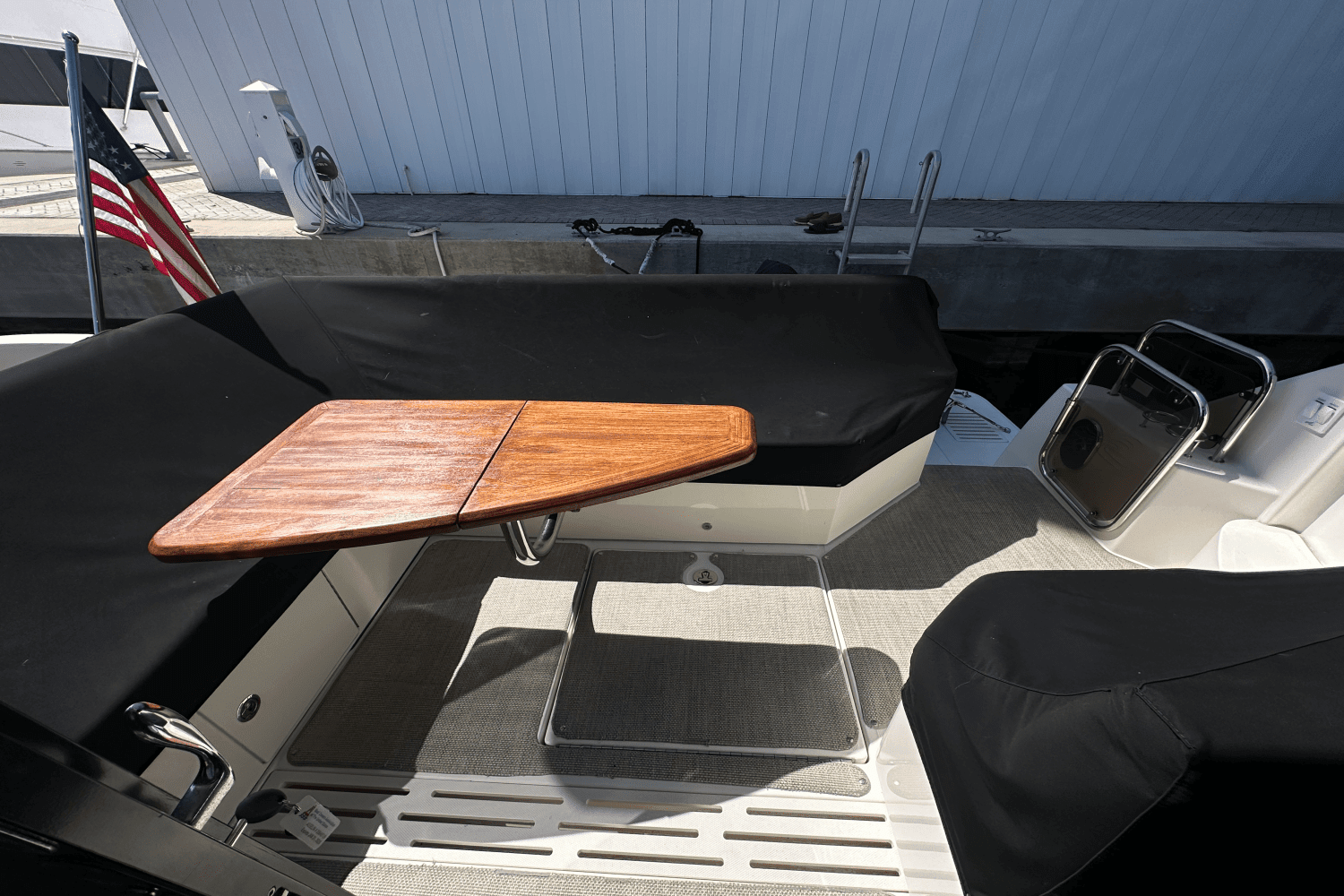 2017 Sea Ray 460 SUNDANCER Image Thumbnail #15