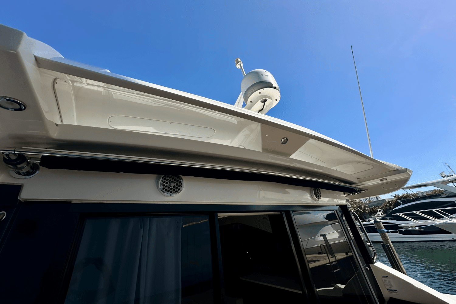 2017 Sea Ray 460 SUNDANCER Image Thumbnail #6