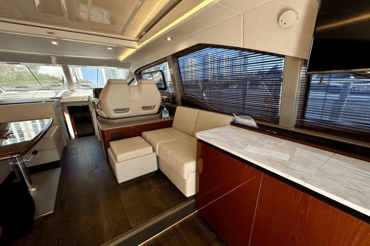 2017 Sea Ray 460 SUNDANCER Image Thumbnail #34