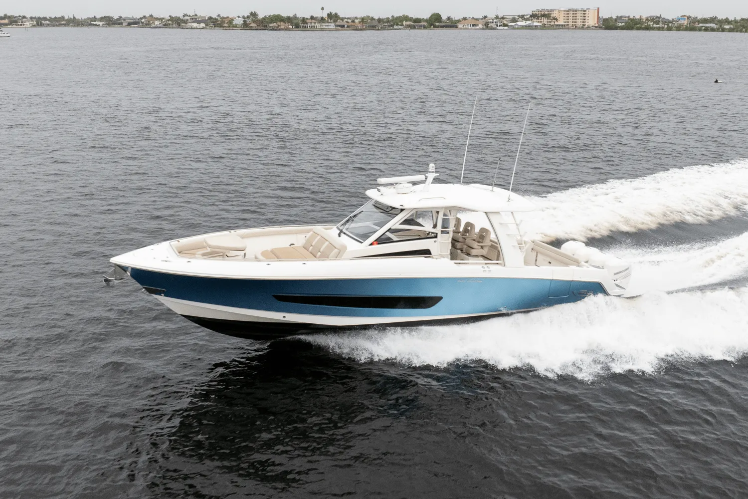 2018 Boston Whaler 420 OUTRAGE Image Thumbnail #45