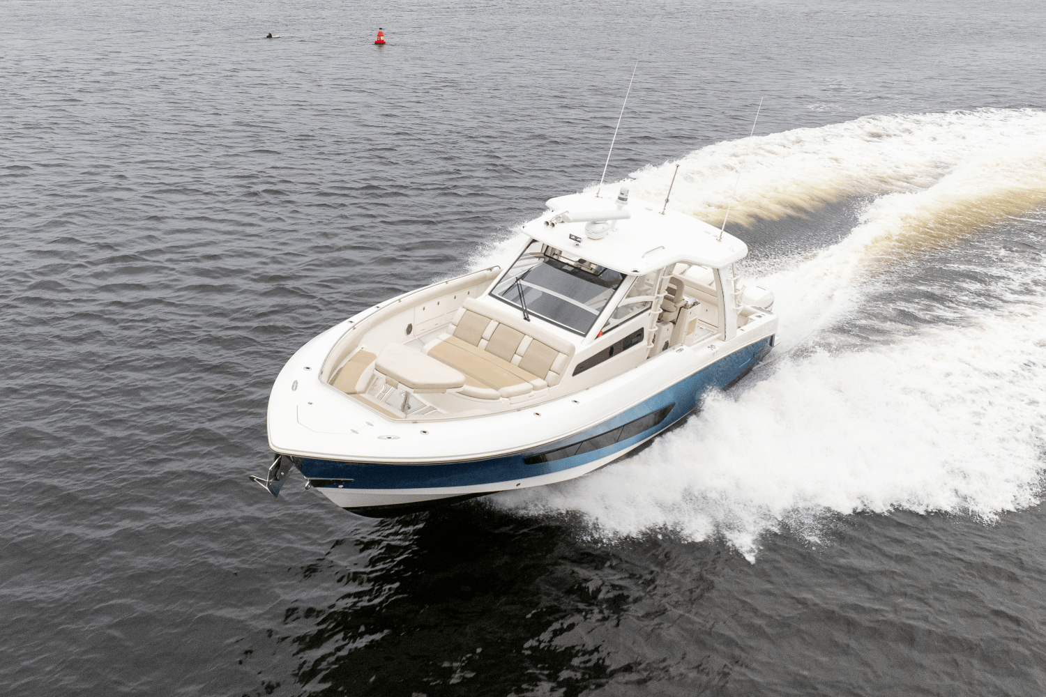 2018 Boston Whaler 420 OUTRAGE Image Thumbnail #1