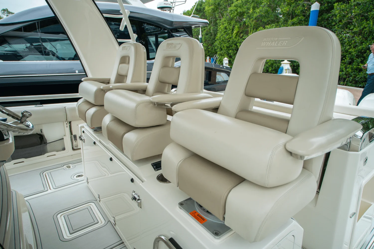 2018 Boston Whaler 420 OUTRAGE Image Thumbnail #16