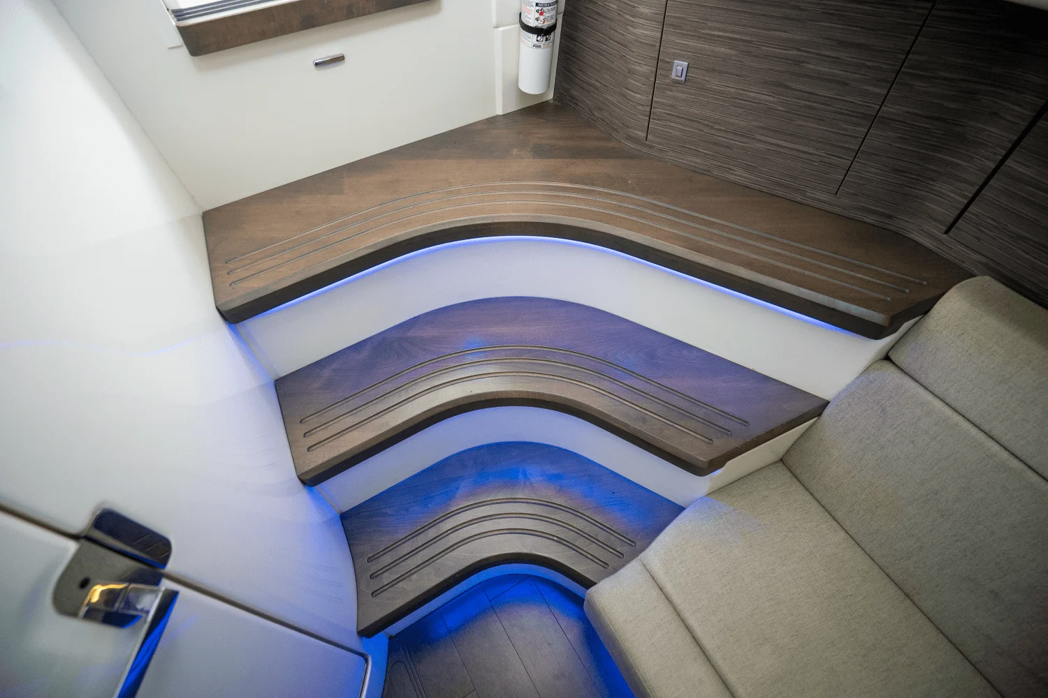 2018 Boston Whaler 420 OUTRAGE Image Thumbnail #24