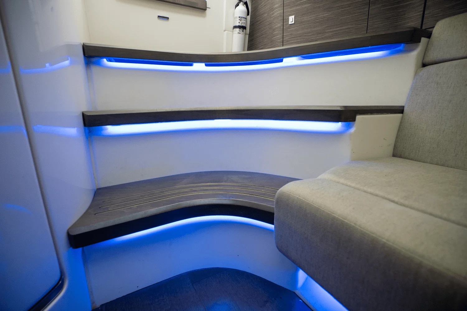 2018 Boston Whaler 420 OUTRAGE Image Thumbnail #23