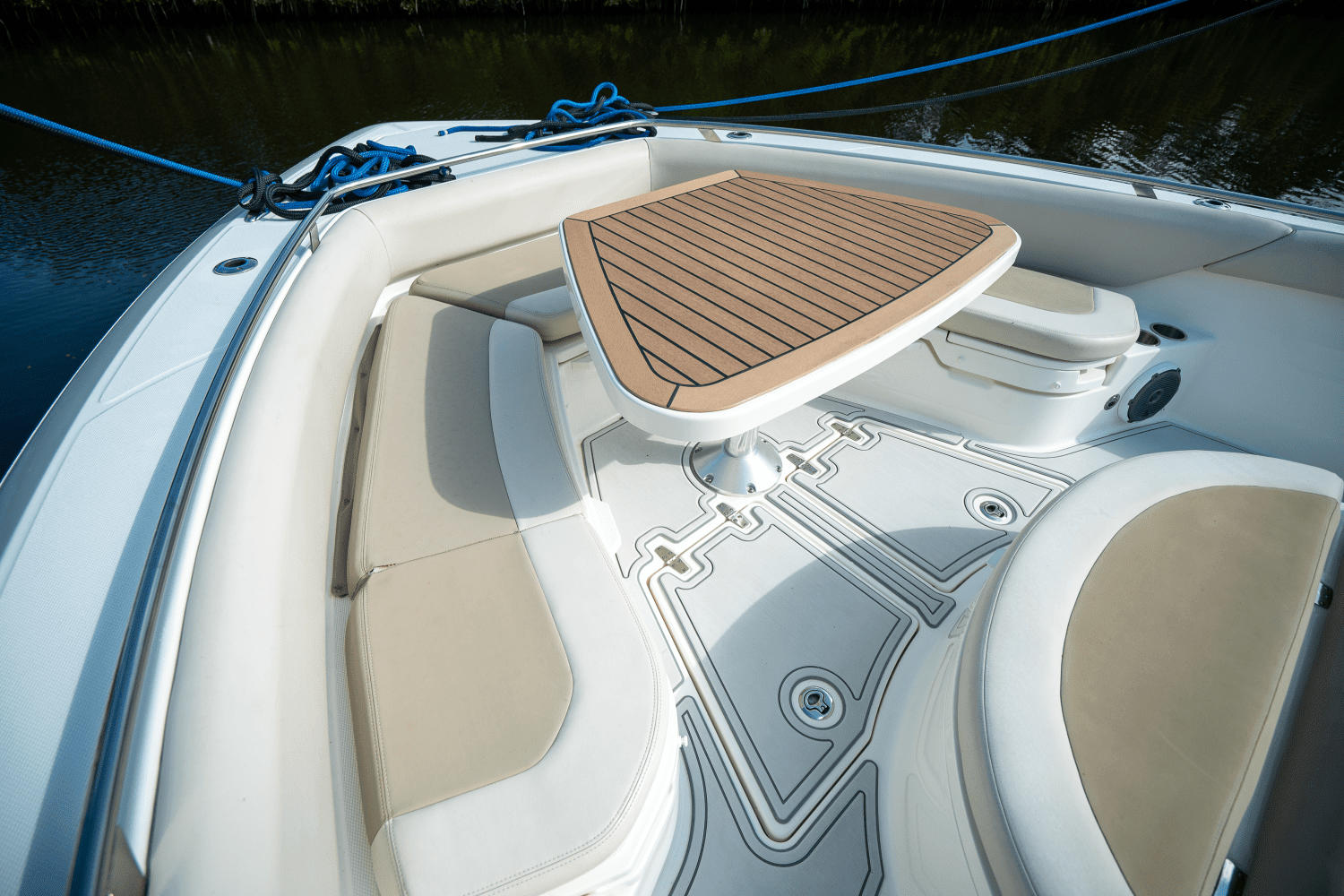 2018 Boston Whaler 420 OUTRAGE Image Thumbnail #33