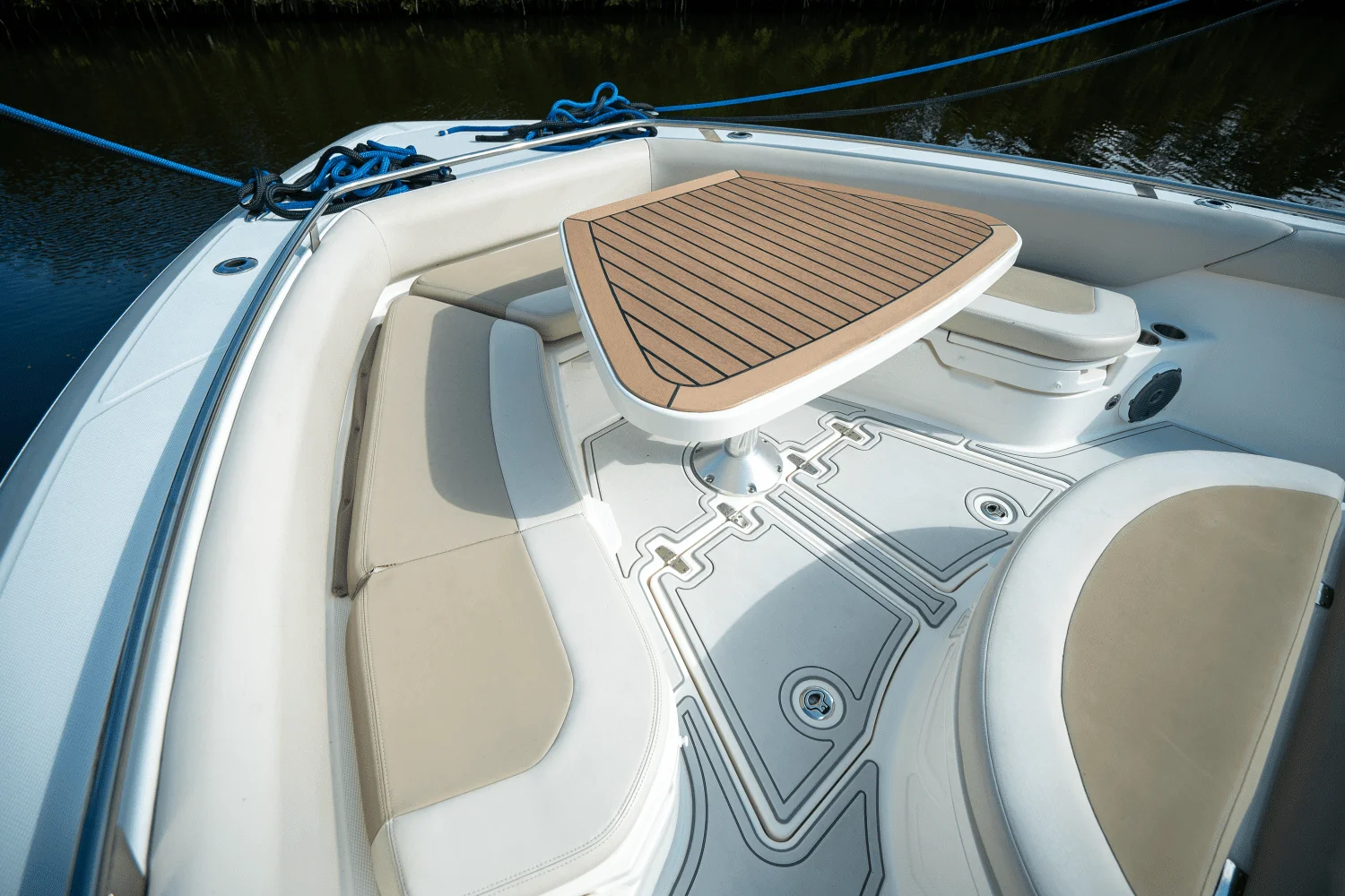 2018 Boston Whaler 420 OUTRAGE Image Thumbnail #33