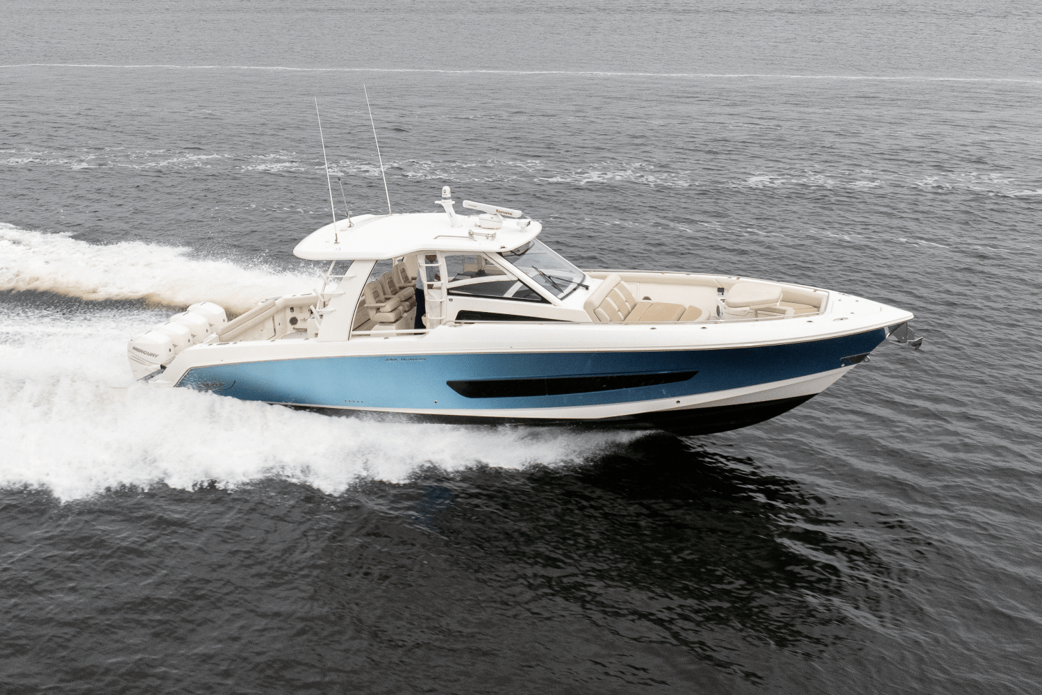 2018 Boston Whaler 420 OUTRAGE
