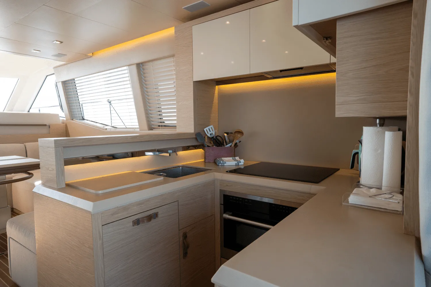 2019 Monte Carlo Yachts MC6 Image Thumbnail #29