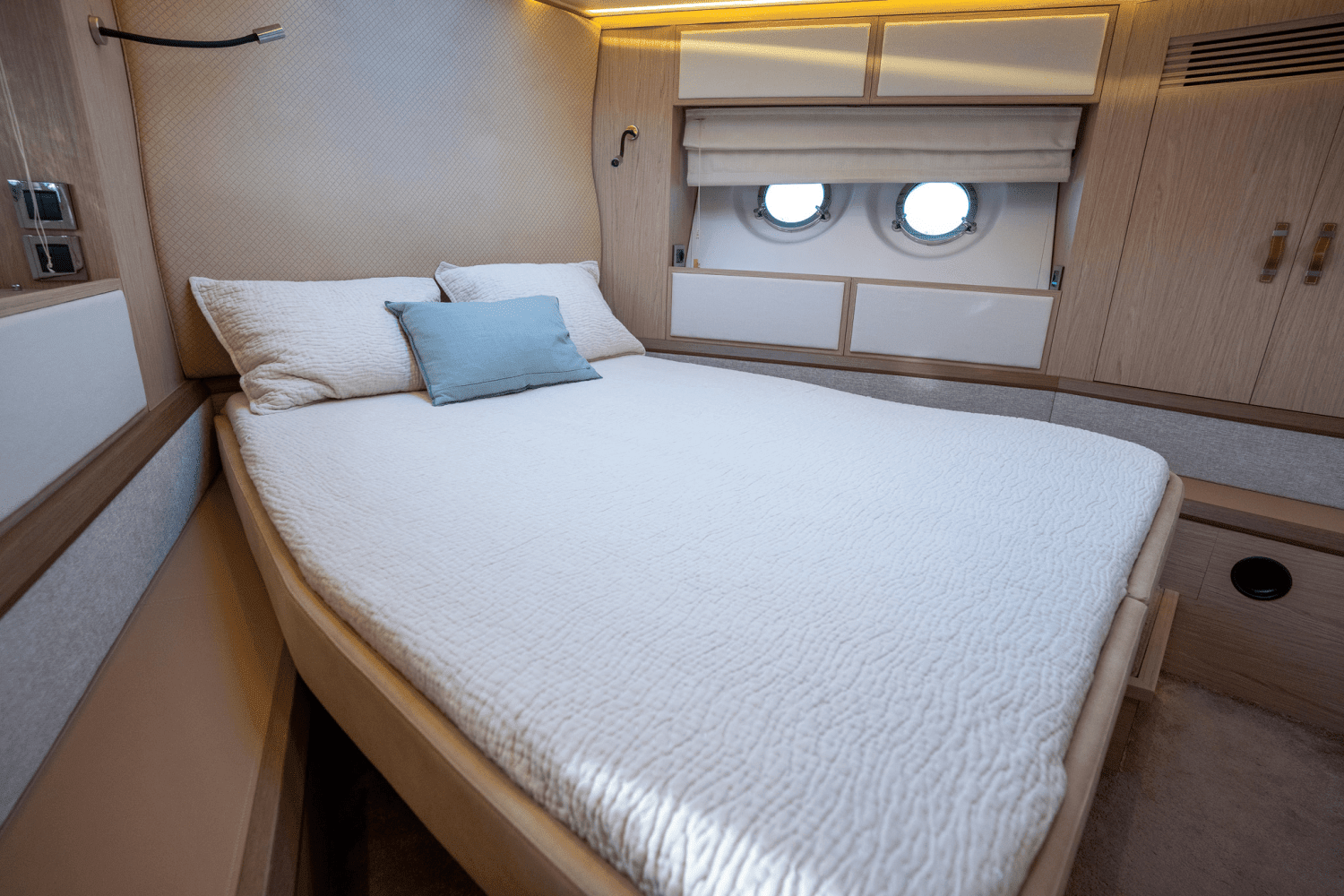 2019 Monte Carlo Yachts MC6 Image Thumbnail #48