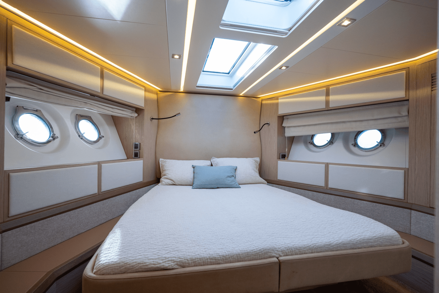 2019 Monte Carlo Yachts MC6 Image Thumbnail #47