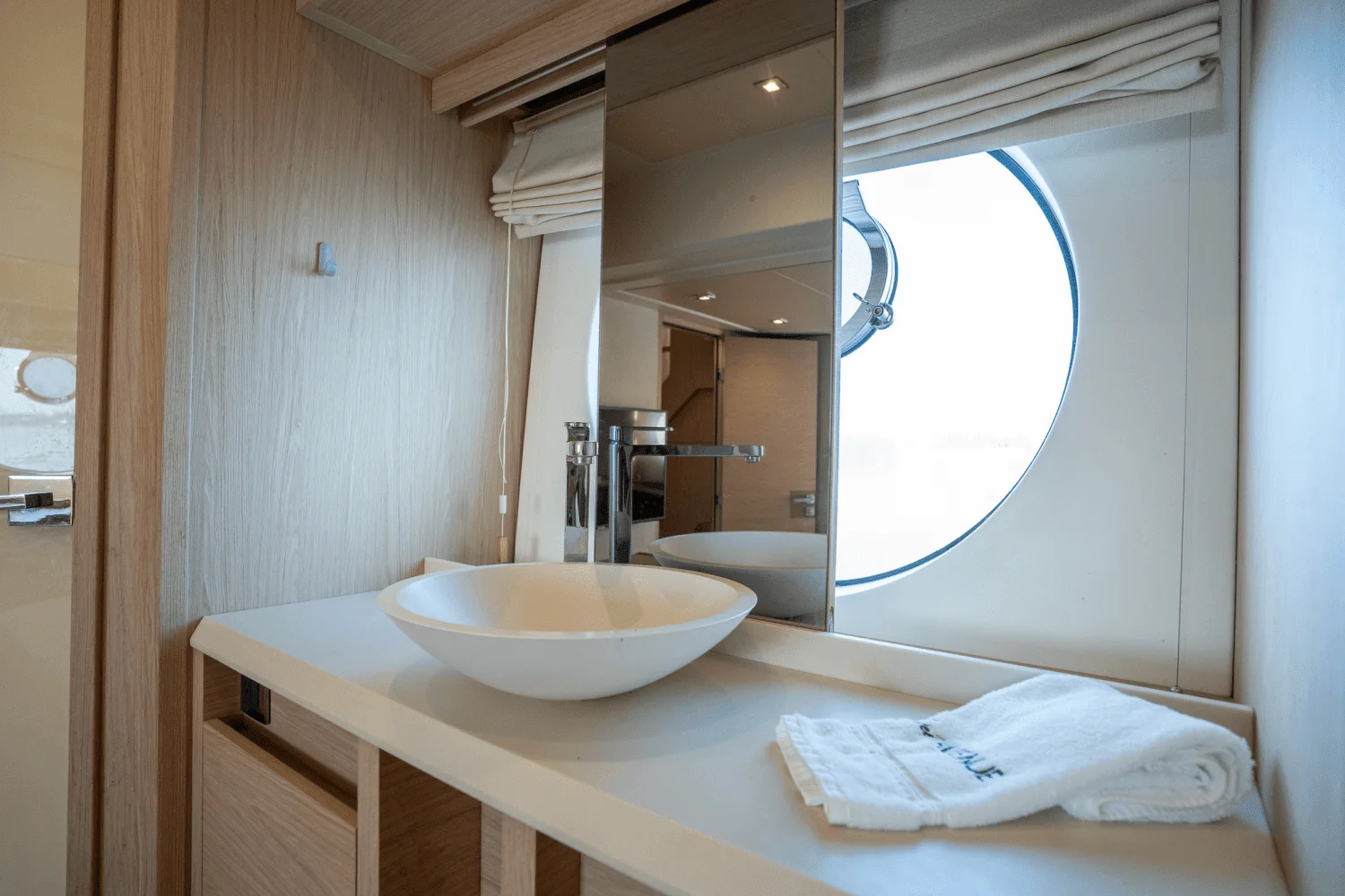 2019 Monte Carlo Yachts MC6 Image Thumbnail #45