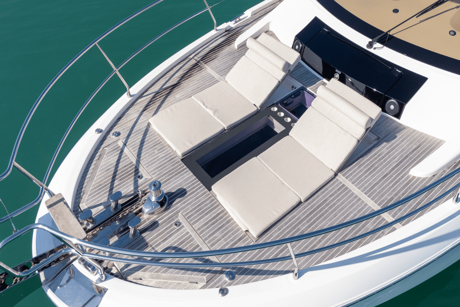 2019 Monte Carlo Yachts MC6 Image Thumbnail #10