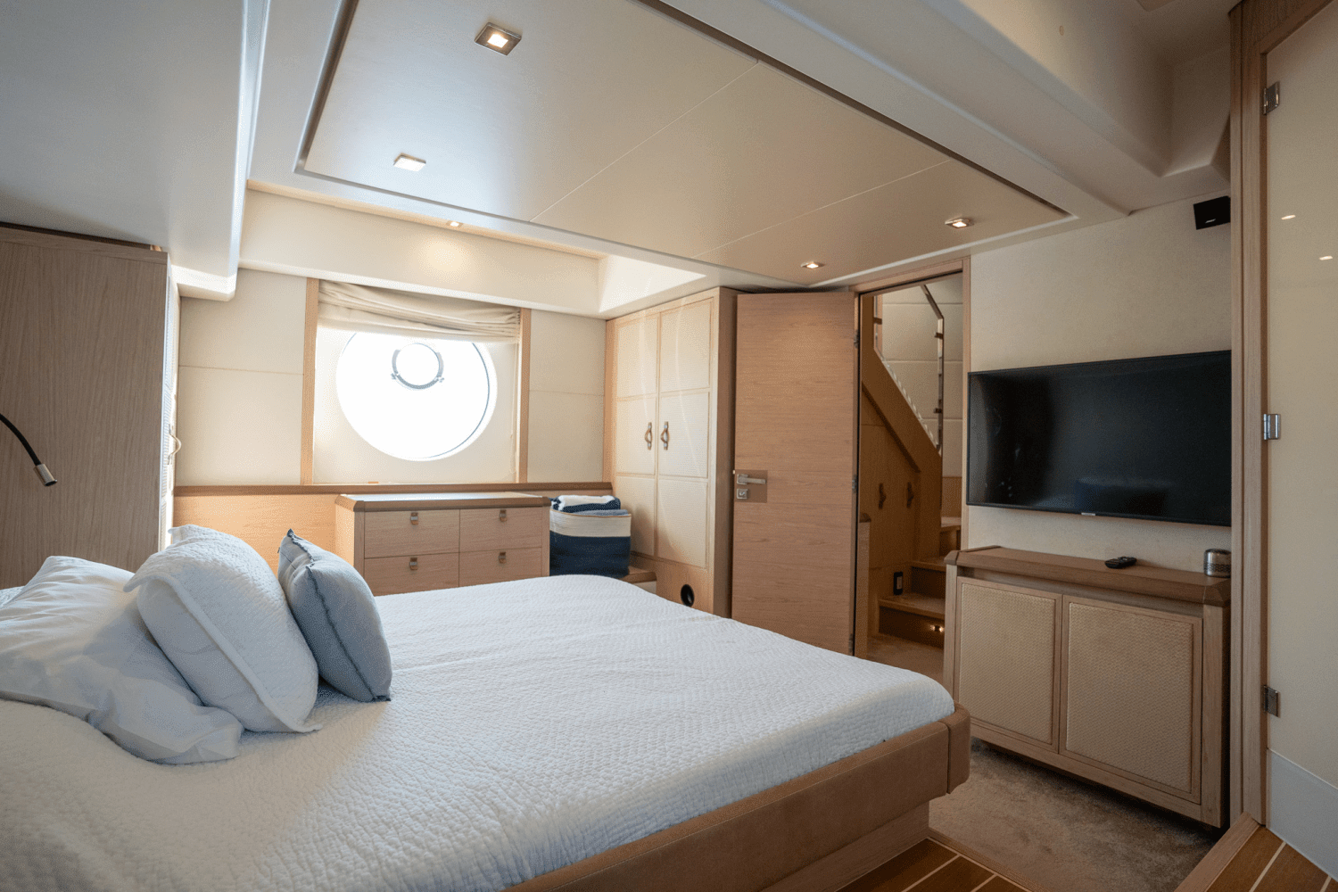 2019 Monte Carlo Yachts MC6 Image Thumbnail #44