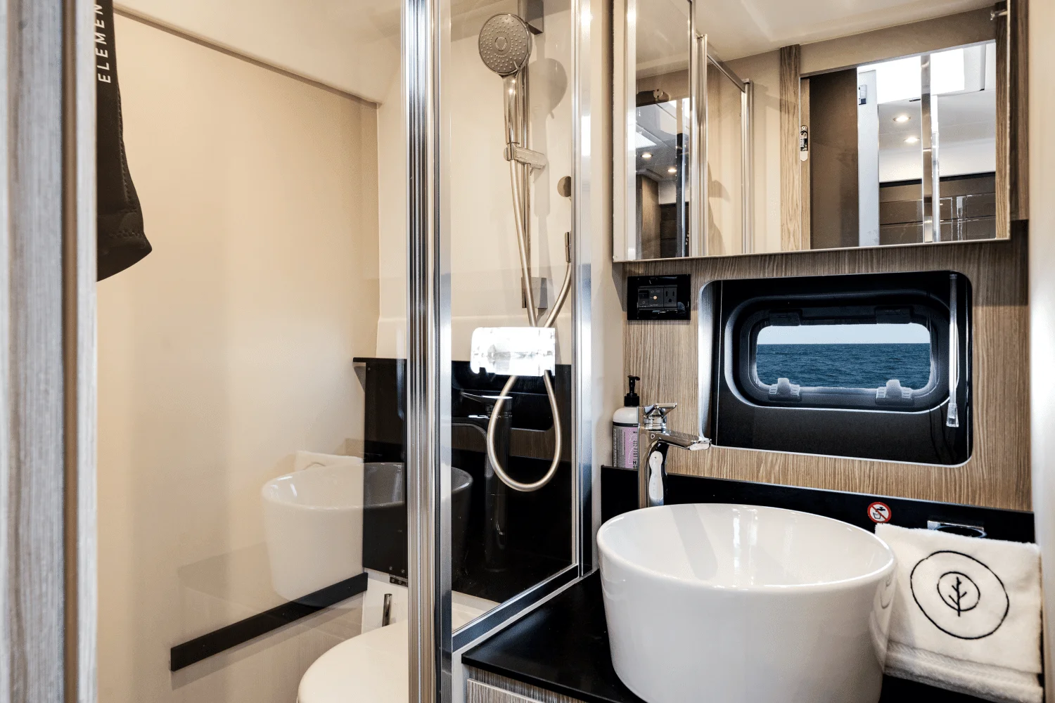 2024 Azimut Atlantis 45 Image Thumbnail #16