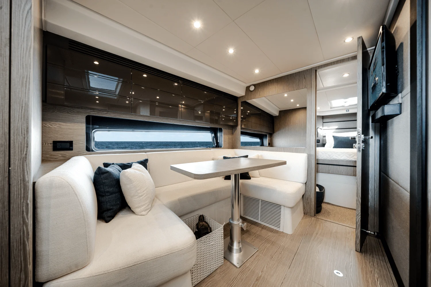 2024 Azimut Atlantis 45 Image Thumbnail #13