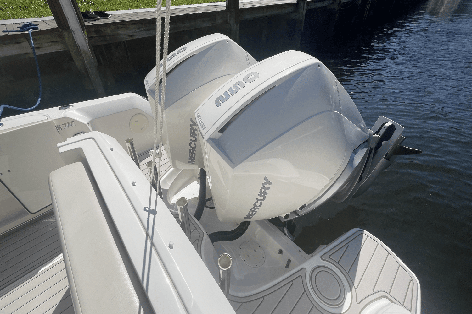 2019 Boston Whaler 270 VANTAGE Image Thumbnail #28