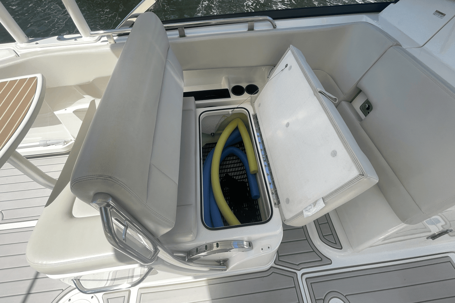 2019 Boston Whaler 270 VANTAGE Image Thumbnail #21