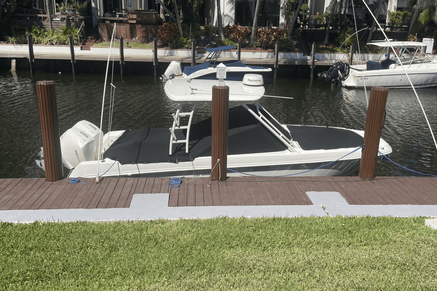 2019 Boston Whaler 270 VANTAGE Image Thumbnail #4