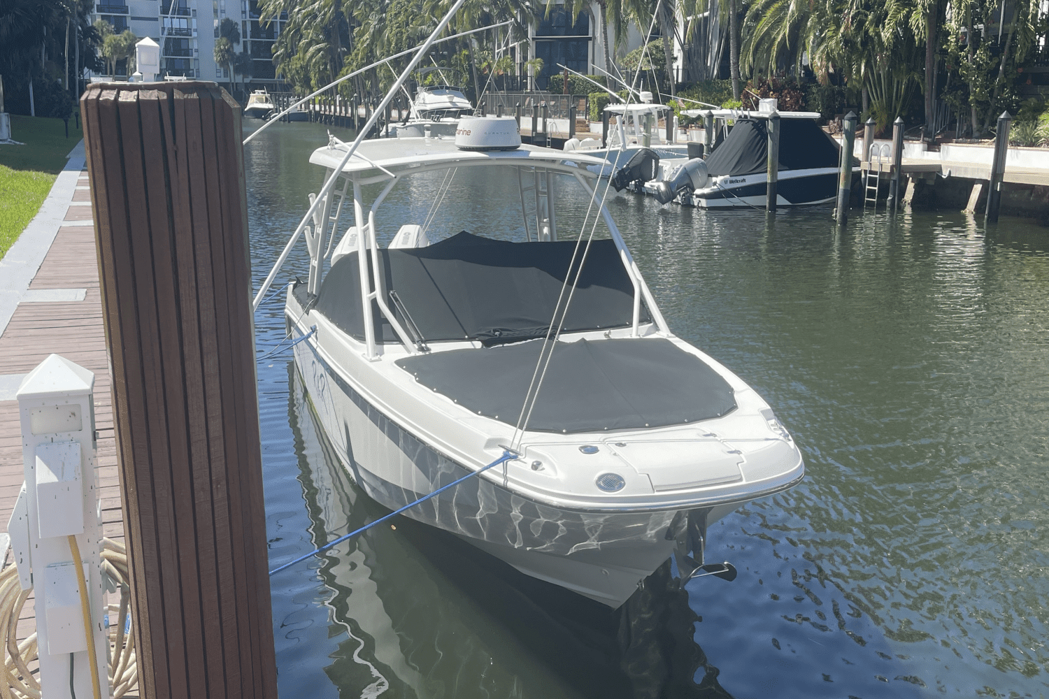 2019 Boston Whaler 270 VANTAGE Image Thumbnail #1