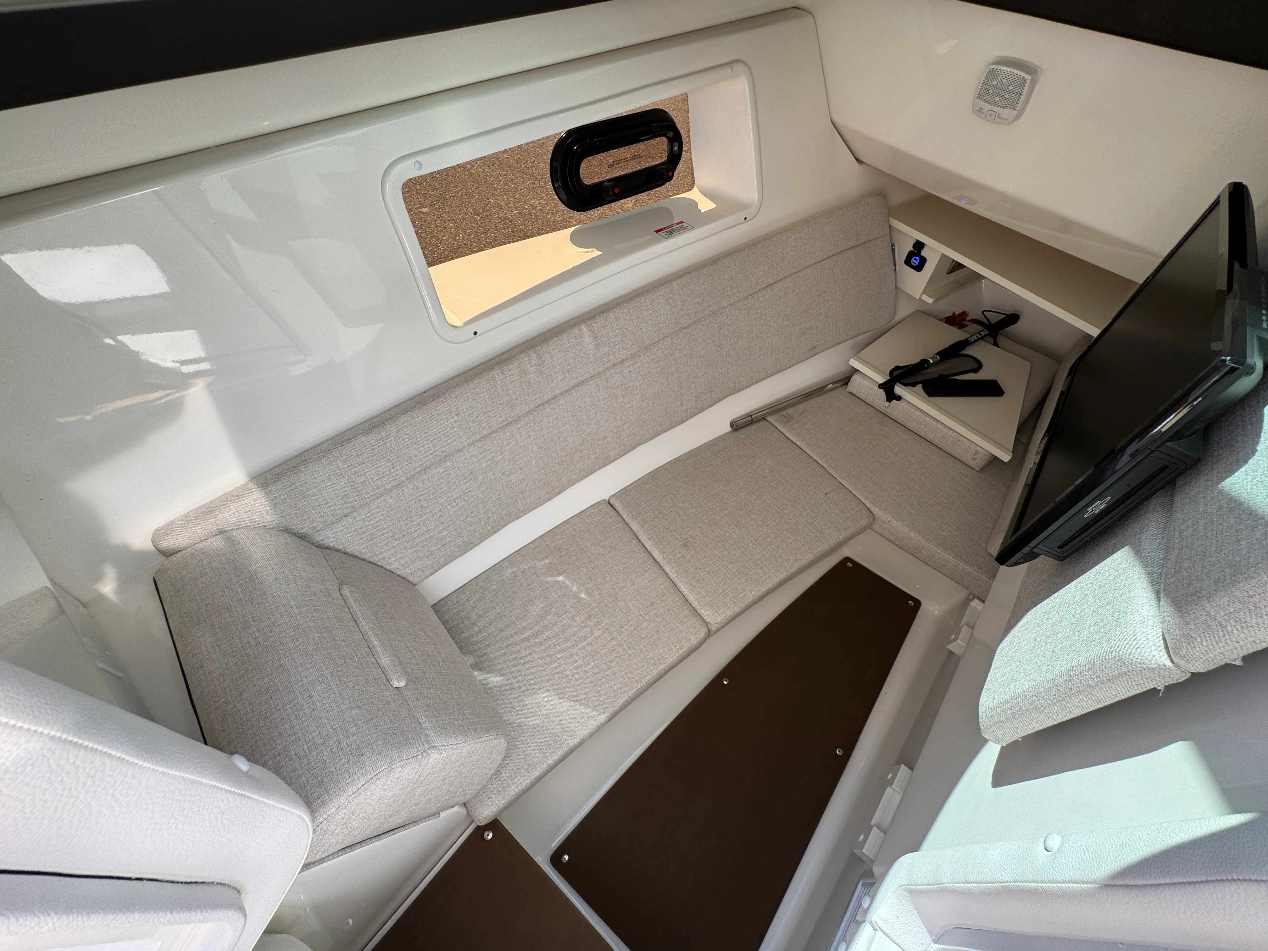 2022 Sea Ray 350 SLX Image Thumbnail #32