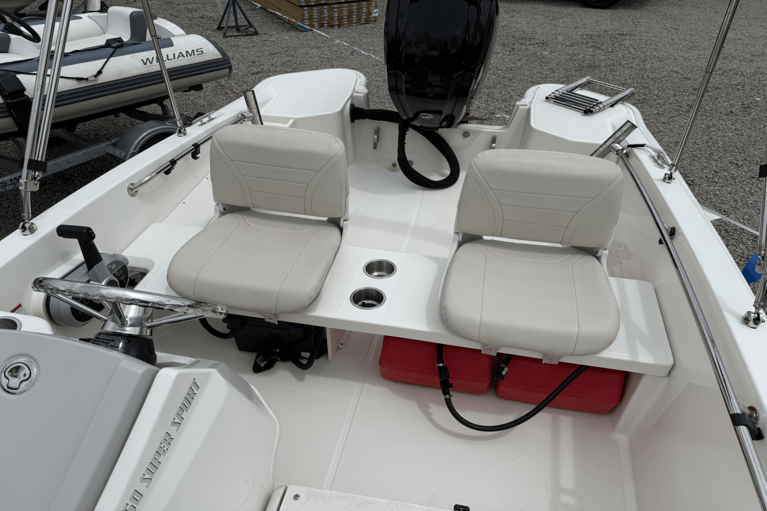 2023 Boston Whaler 160 SUPER SPORT Image Thumbnail #5