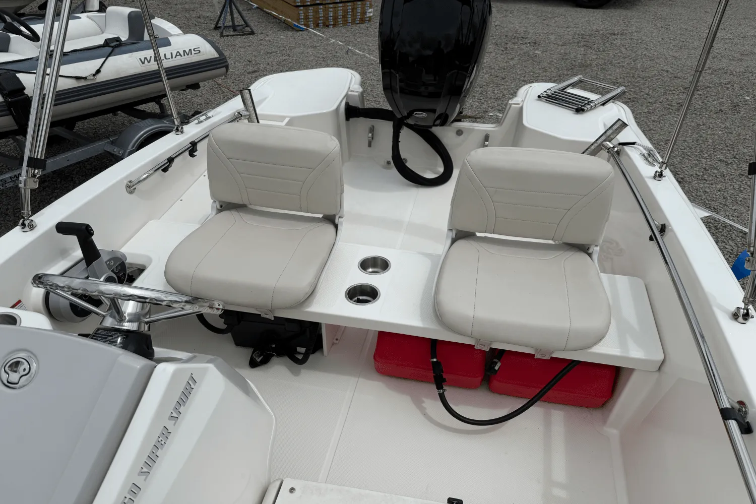 2023 Boston Whaler 160 SUPER SPORT Image Thumbnail #5