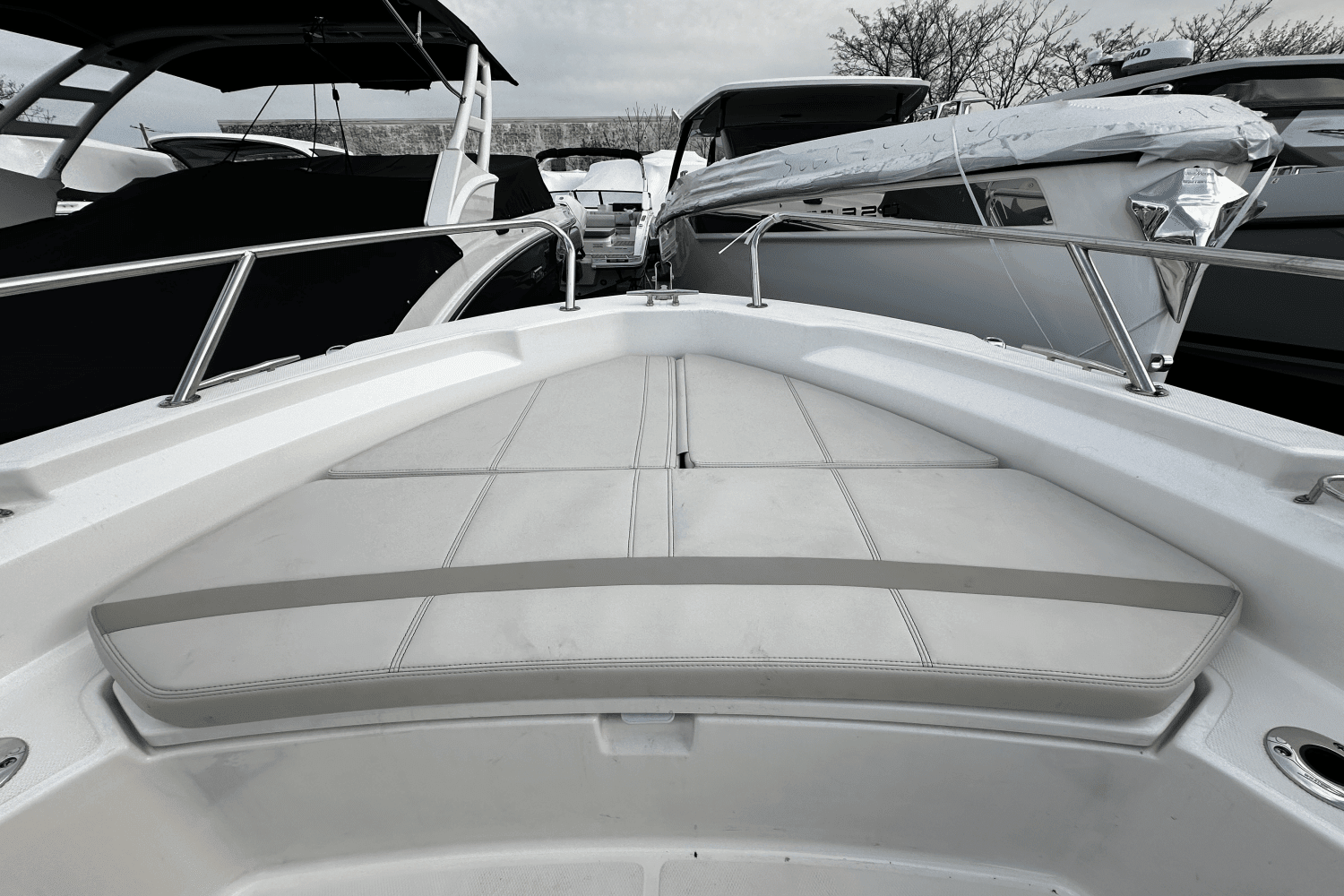 2024 Boston Whaler 220 Dauntless Image Thumbnail #23