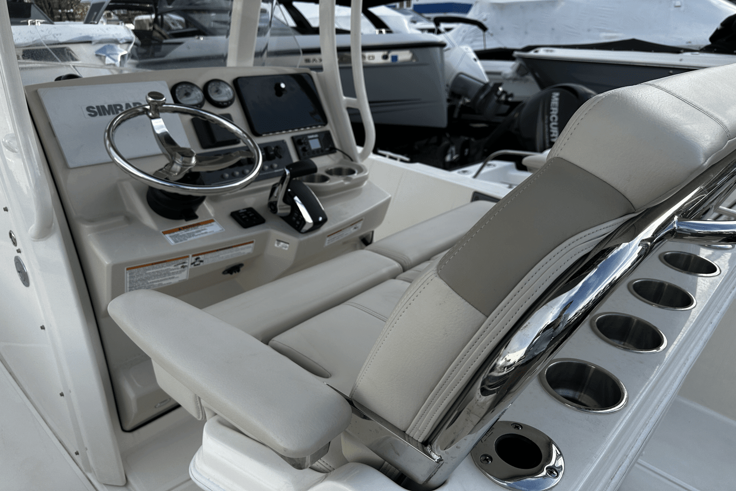 2024 Boston Whaler 220 Dauntless Image Thumbnail #12