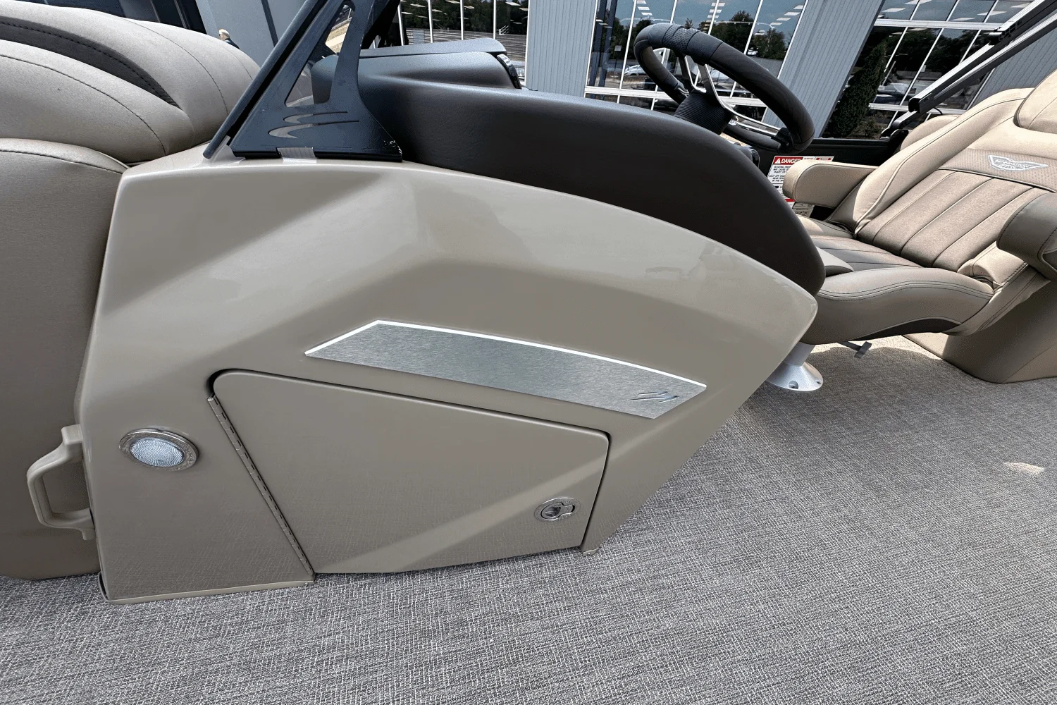 2025 Bennington 23LXS Image Thumbnail #13