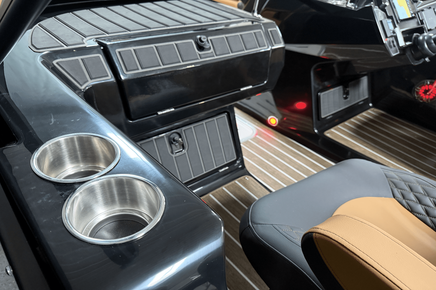 2025 Premier 250 Solaris Sport Image Thumbnail #37