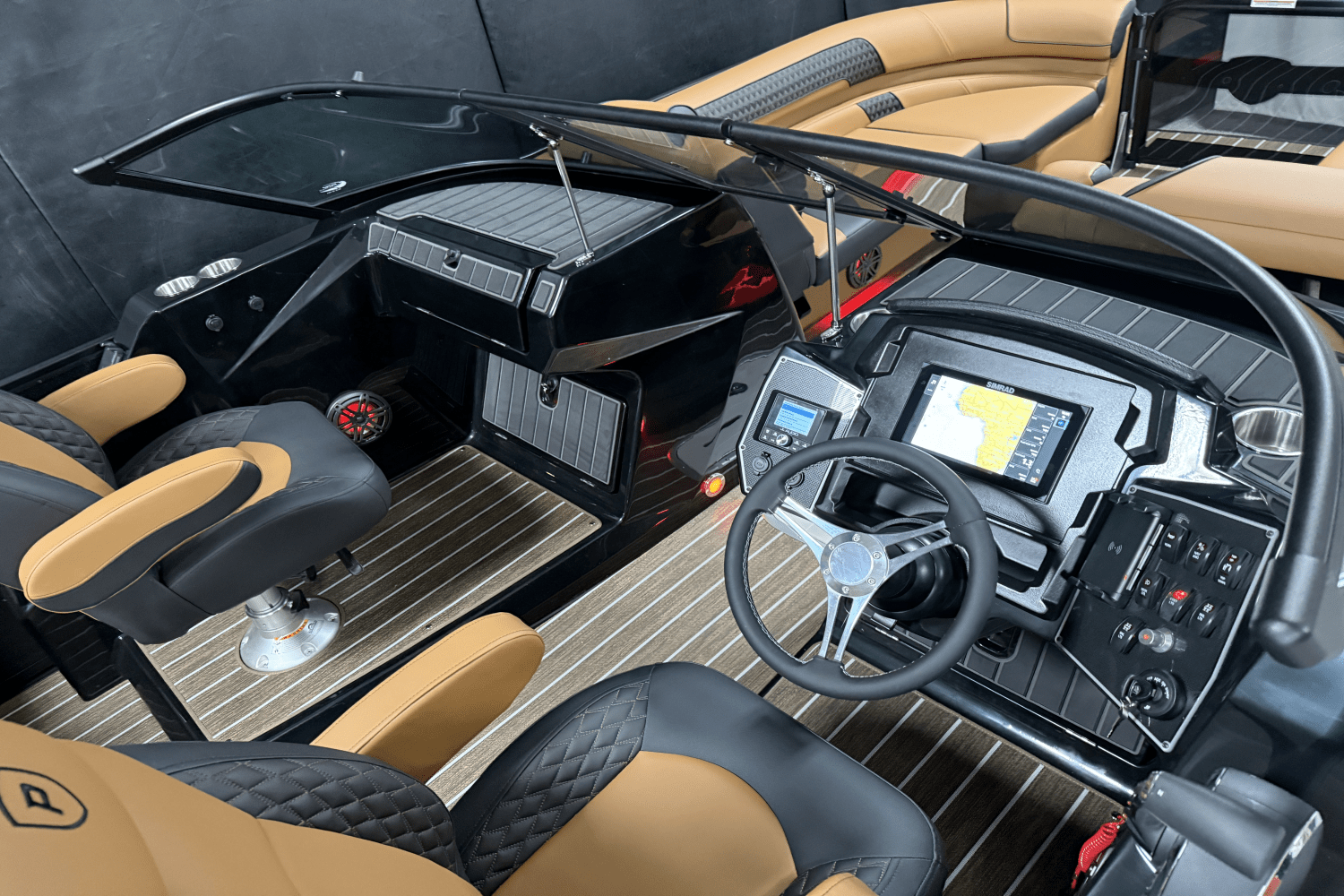 2025 Premier 250 Solaris Sport Image Thumbnail #10
