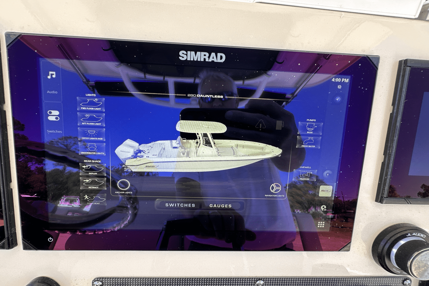 2023 Boston Whaler 28 DAUNTLESS Image Thumbnail #14