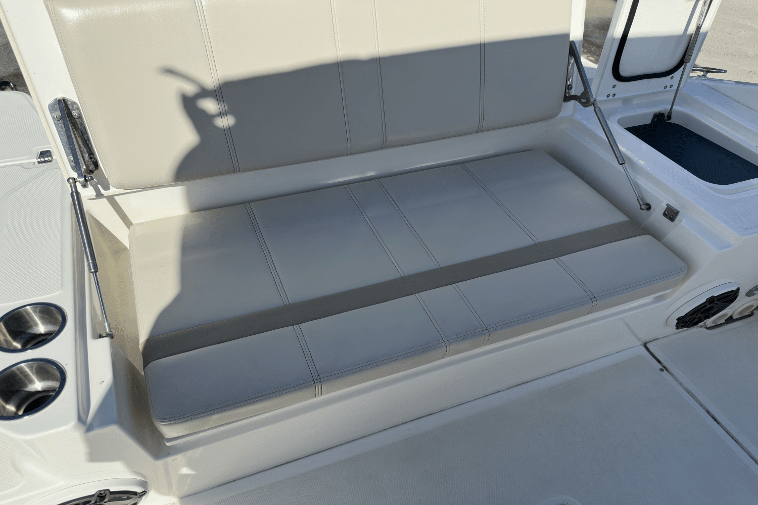 2023 Boston Whaler 28 DAUNTLESS Image Thumbnail #7
