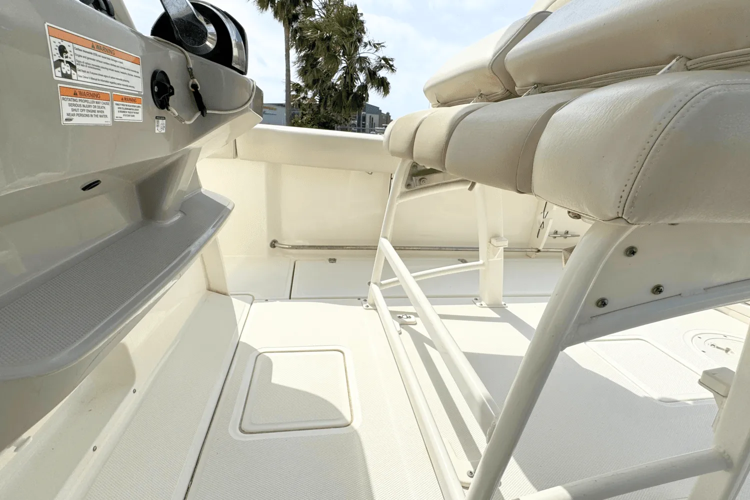 2017 Boston Whaler 230 Outrage Image Thumbnail #7