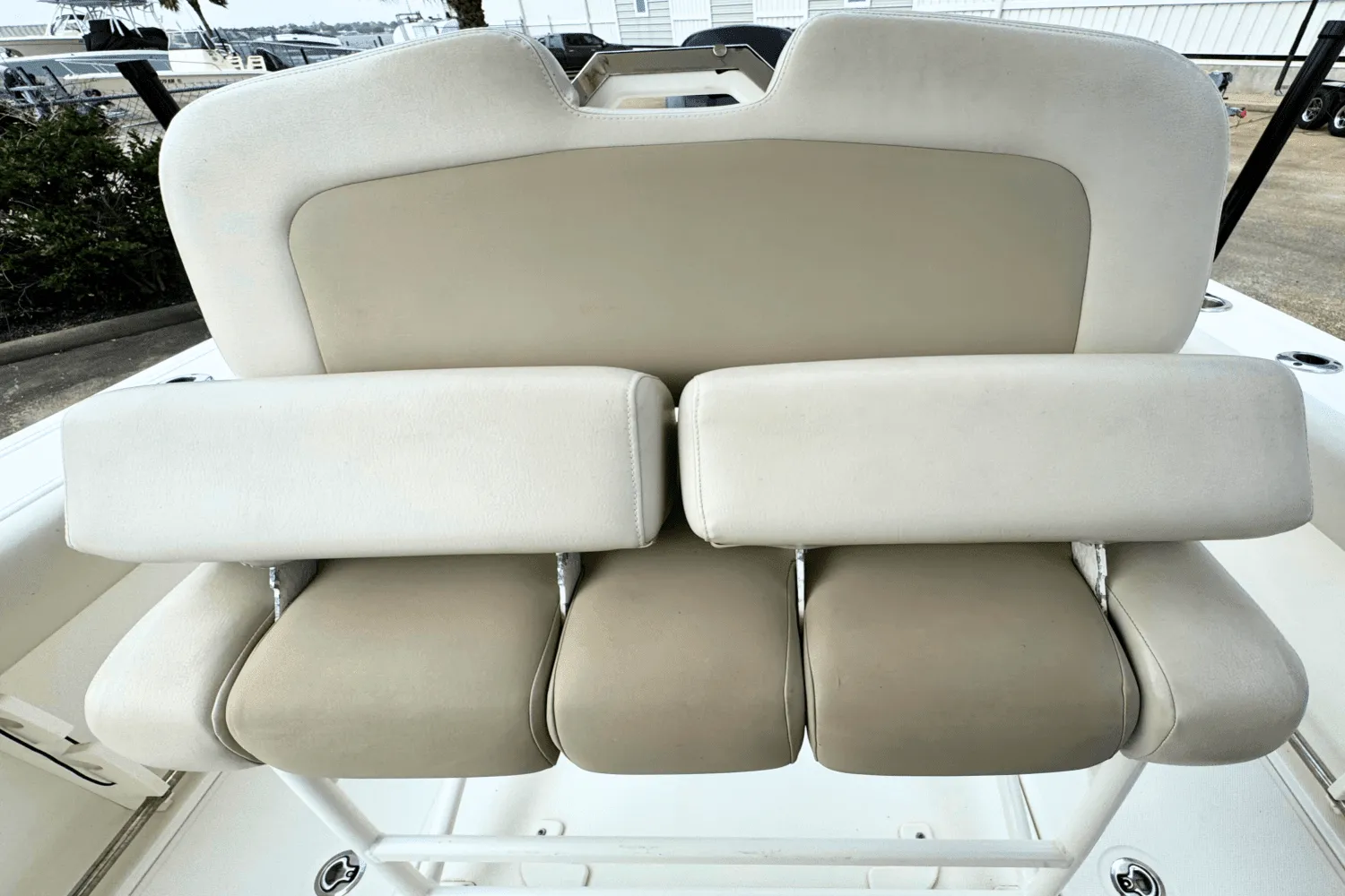 2017 Boston Whaler 230 Outrage Image Thumbnail #9