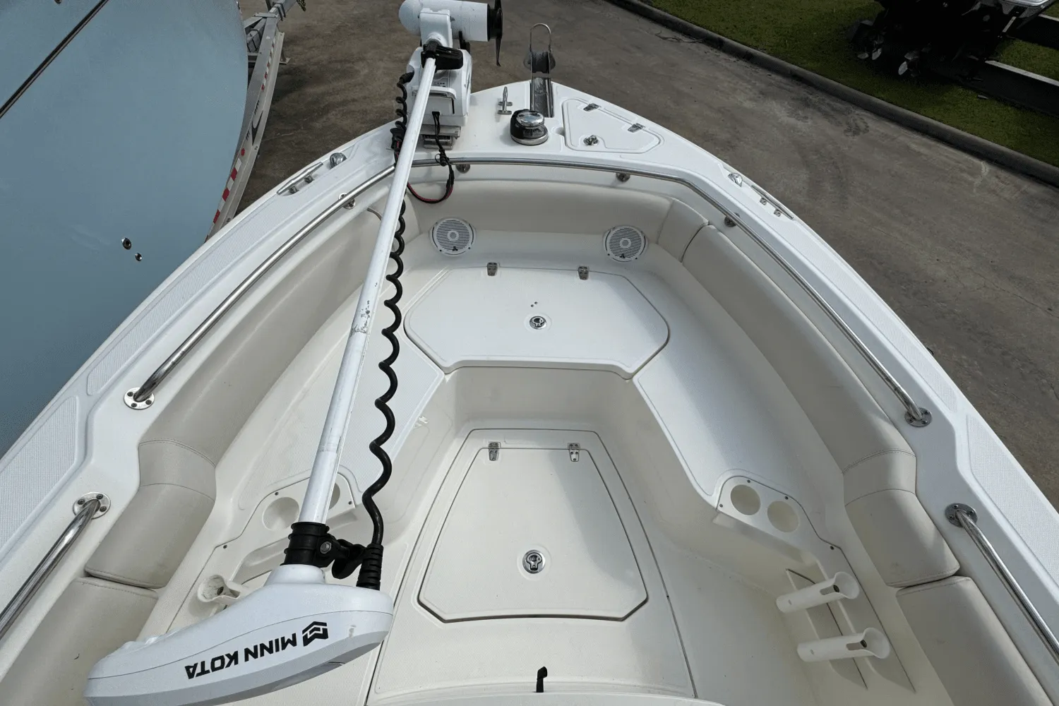 2017 Boston Whaler 230 Outrage Image Thumbnail #13